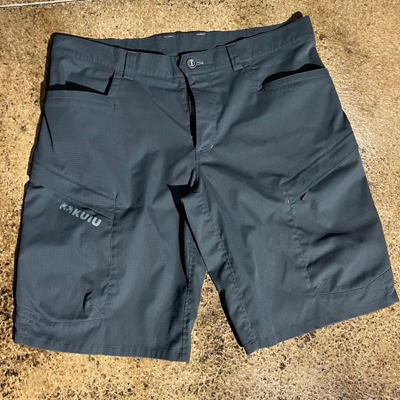Kuiu Tiburon 13” Shorts size 40 - Picture 1 of 3